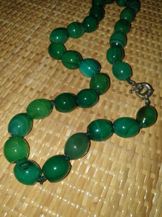 Бусы зеленые натуральный камень, цена на каждую низку ниже в описании