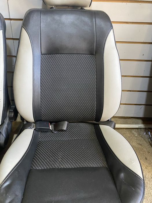 Сідушки до бусиків