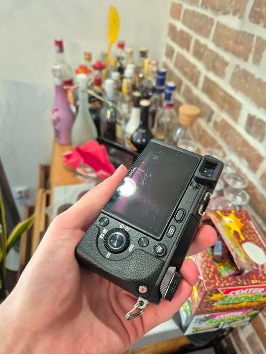 Sony NEX-6 czarny + 16-50 mm | stan bardzo dobry | niski przebieg | komplet