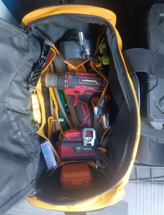 Сумка для инструмента с пластиковым дном