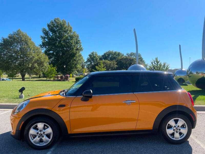 2017 MINI Cooper Hardtop 2 Door