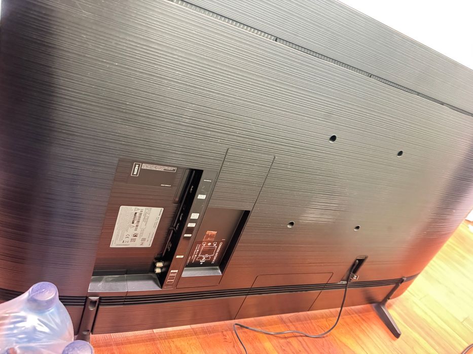 Телевізор Samsung 55U7000 NU7093