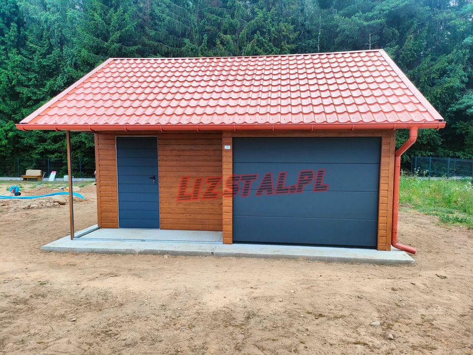 Garaż 6×6 m – brama segmentowa, wypusty, podbitka, profile ocynkowane - Widok 5