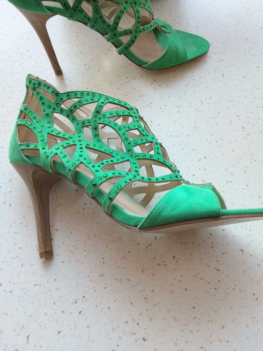 Piękne zamszowe  buty na wielkie wyjście