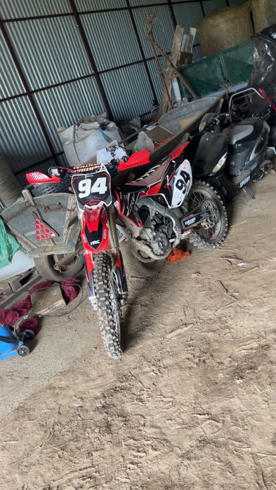 Cross Honda crf