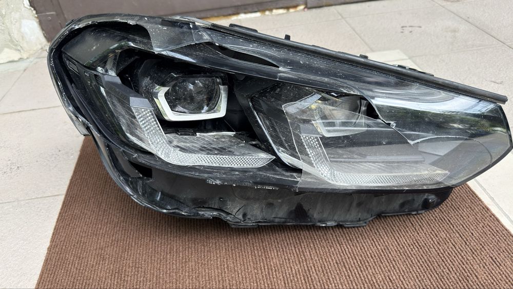 BMW X3/X4 G01/G02 LCI фара права, Shadow Line