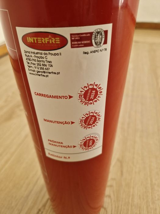 Extintor de CO2 novo