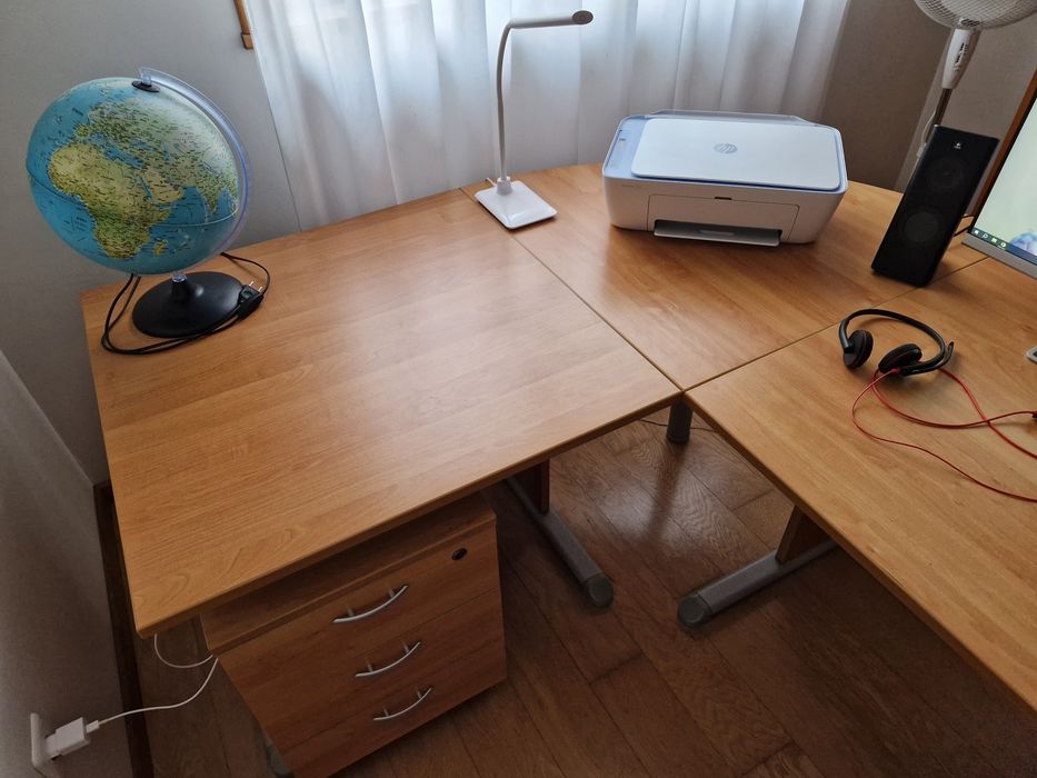 Secretária de canto modular