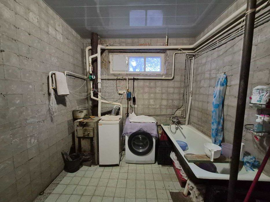 Продам будинок м. Зміїв