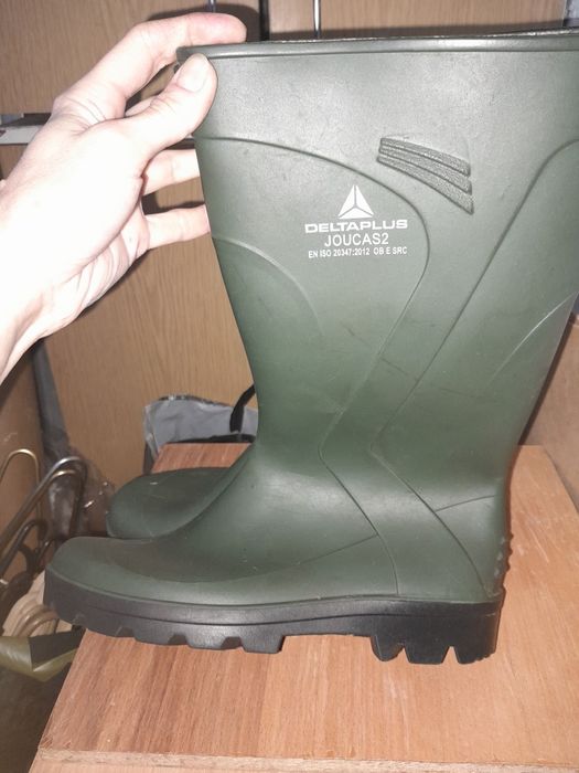 Продам сапоги спецовые