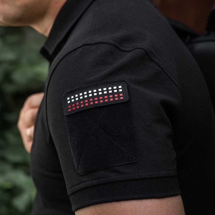 Naszywka na rzep  flaga 25x80 (miniaturowe kwadraty) Black/White/Red