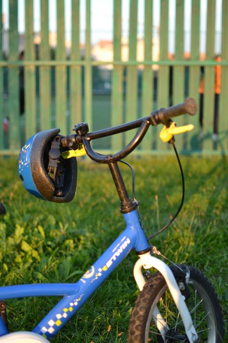 Велосипед дитячий Btwin Cop Trooper 16''  Decathlon + захист, шолом