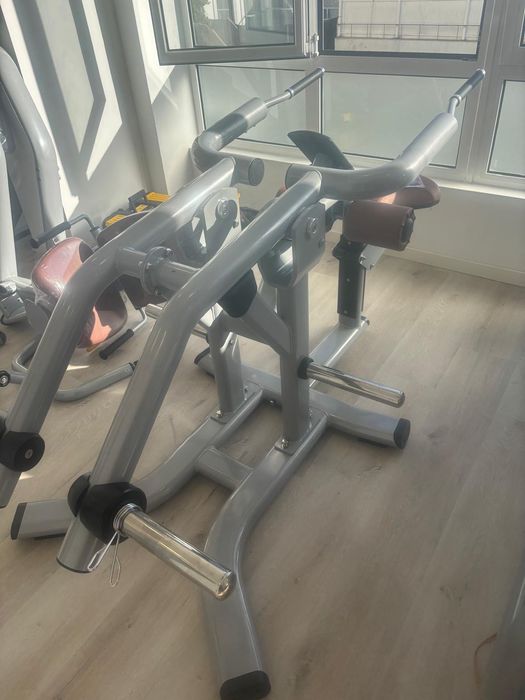 Equipamento de musculação profissional