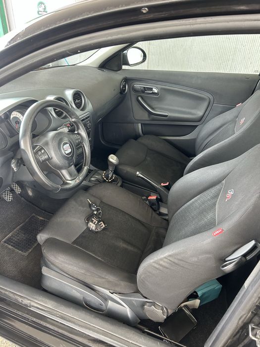 Seat Ibiza 6l 5 lugares