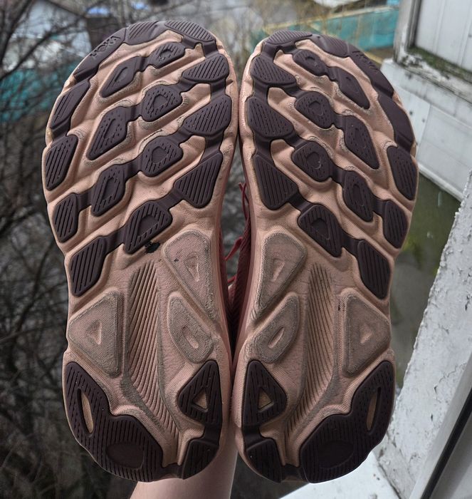42.5р Hoka Clifton 9 жіночі спортивні кросівки