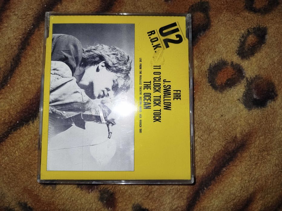 Sprzedam płyty CD zespołu Depeche mode oraz U22