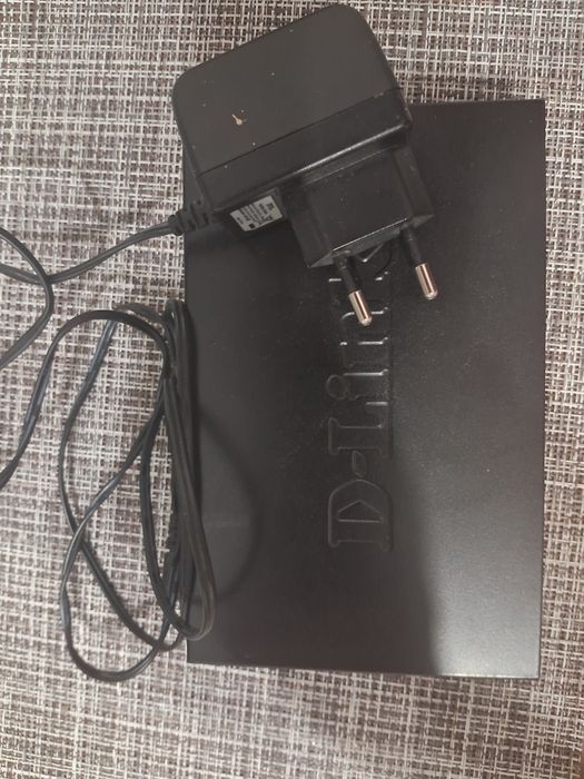 Комутатор D-Link DES-1008D
