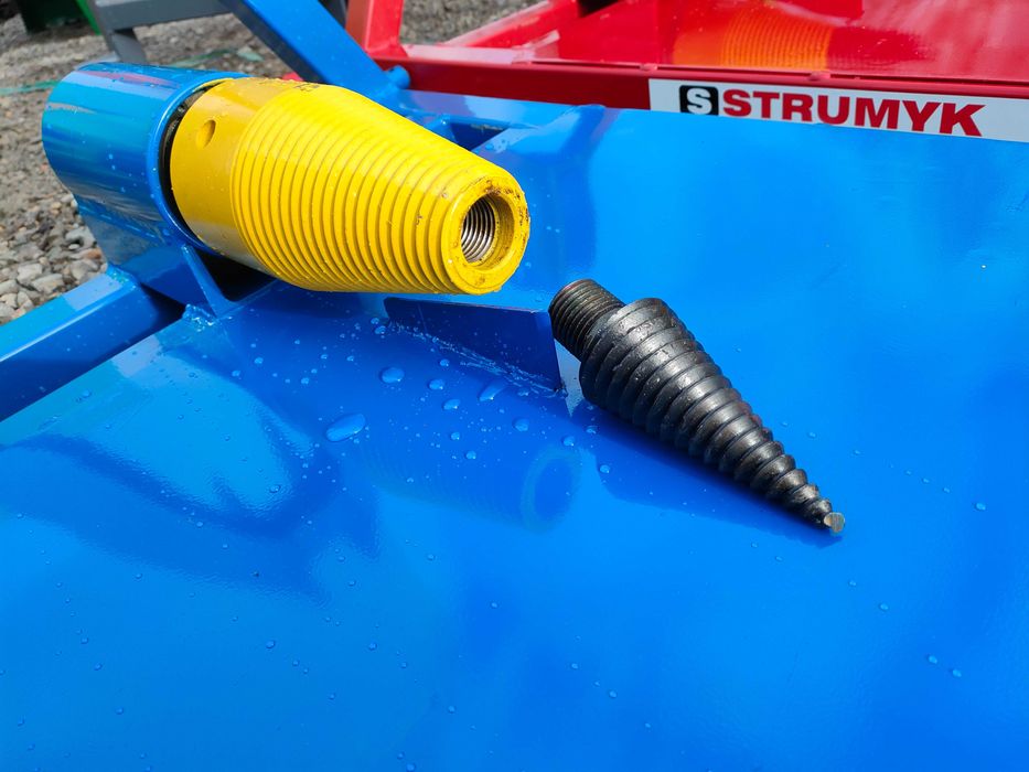 Łuparka świdrowa do ciągnika na WOM-łupiarka do drzewa-rozdrabniacz