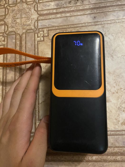 Повербанк очень мощний 40000Mah