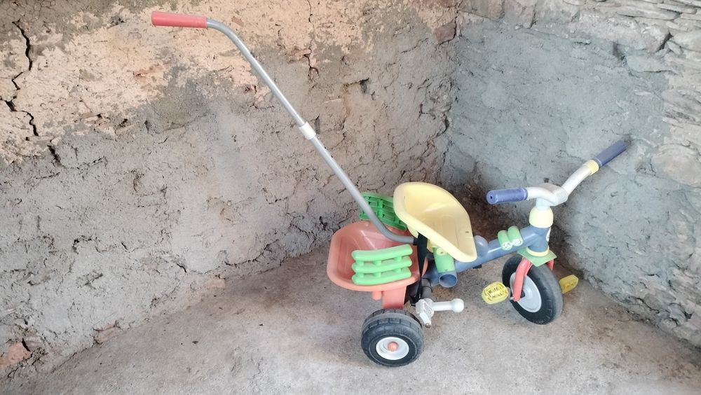 Triciclo de criança