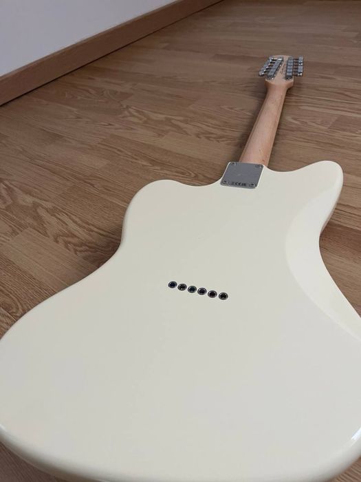 Новий Squier Paranormal Jazzmaster XII Olympic White