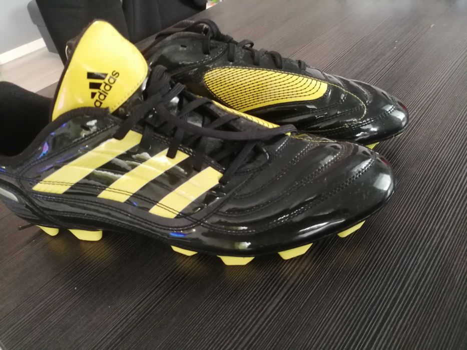 Sprzedam korki adidas jak nowe numer45