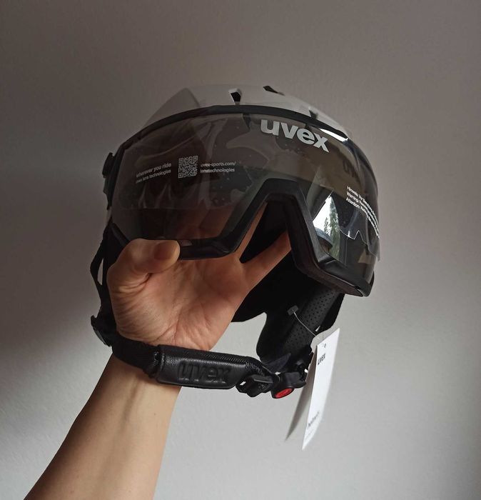 Kask narciarski UVEX Instinct Visor  rozm. 56-58