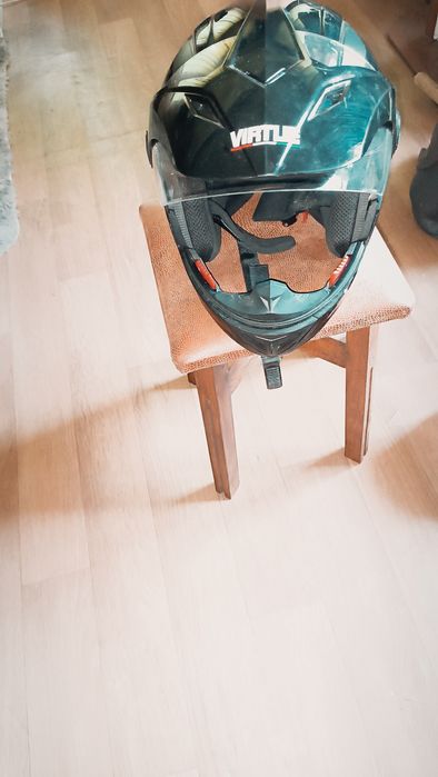 Продам шолом, розмір 59-60см(L)