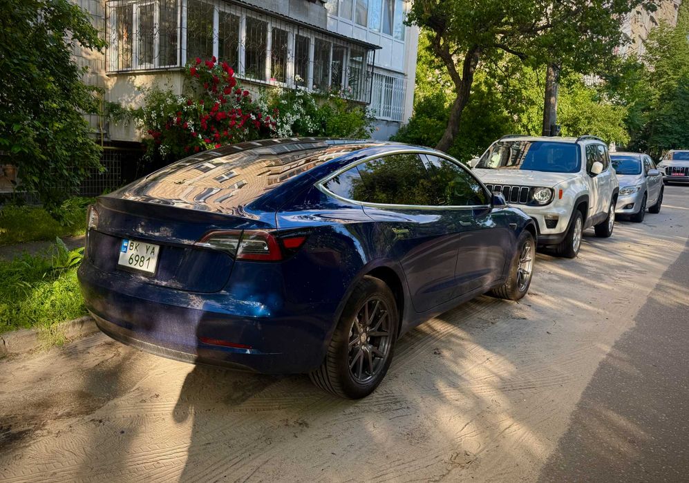 Tesla Model 3 оренда з правом викупу