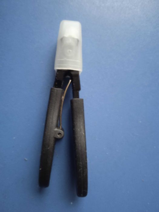 Манікюрные кусачки з нержавеючої сталі