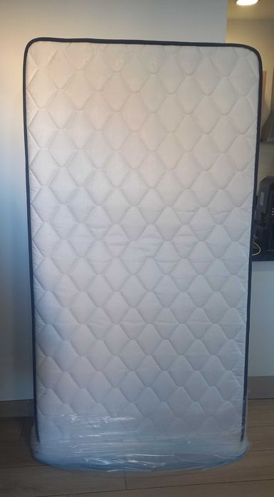 Colchão solteiro seminovo