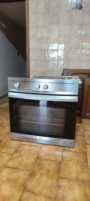 Forno Teka HI535