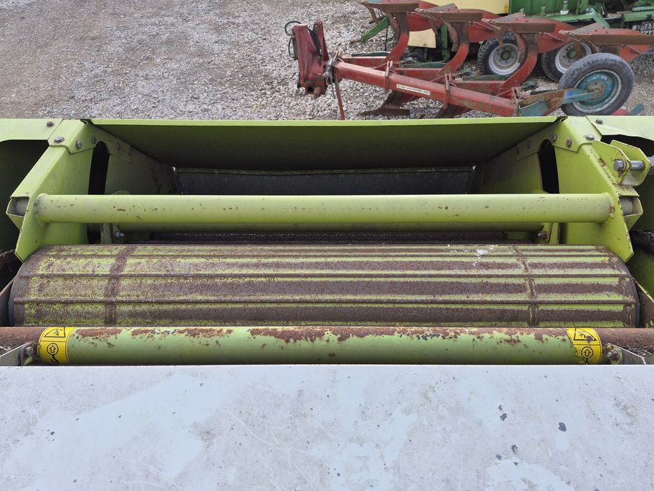 Прес- подборщик Пресс-підбирач John Deere  Claas 
Deere 332, 332а Джон Дір