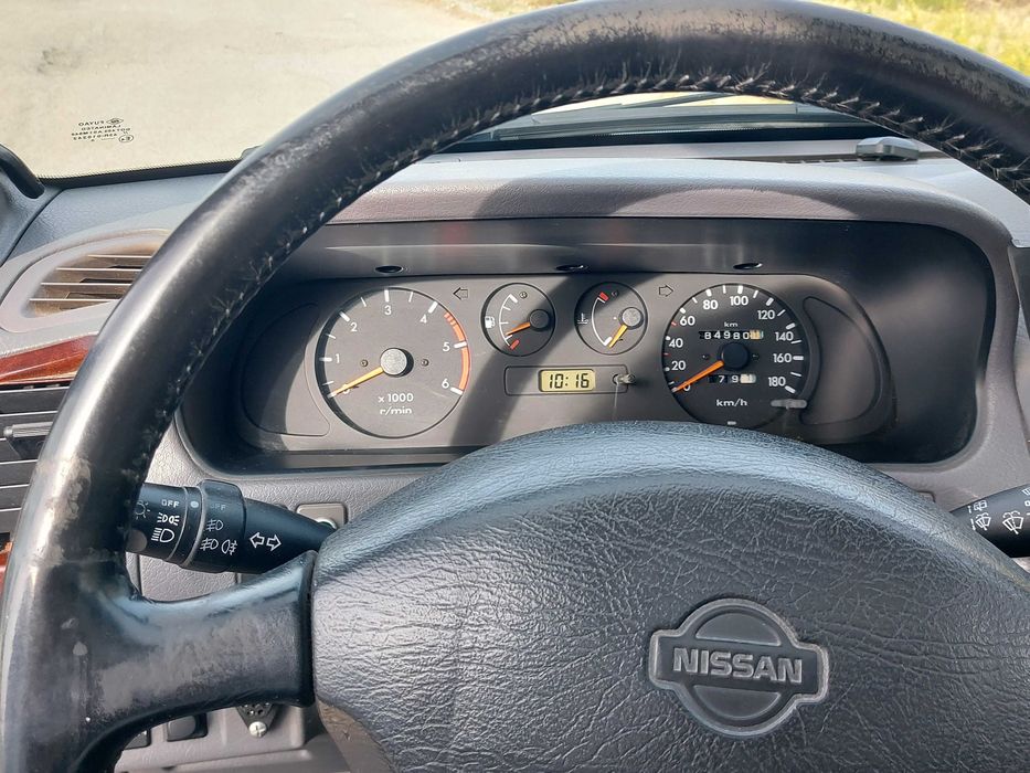 Nissan Terrano II 7 lugares