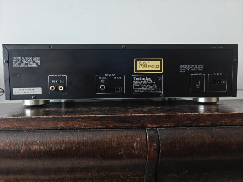Odtwarzacz CD Technics SL-P770