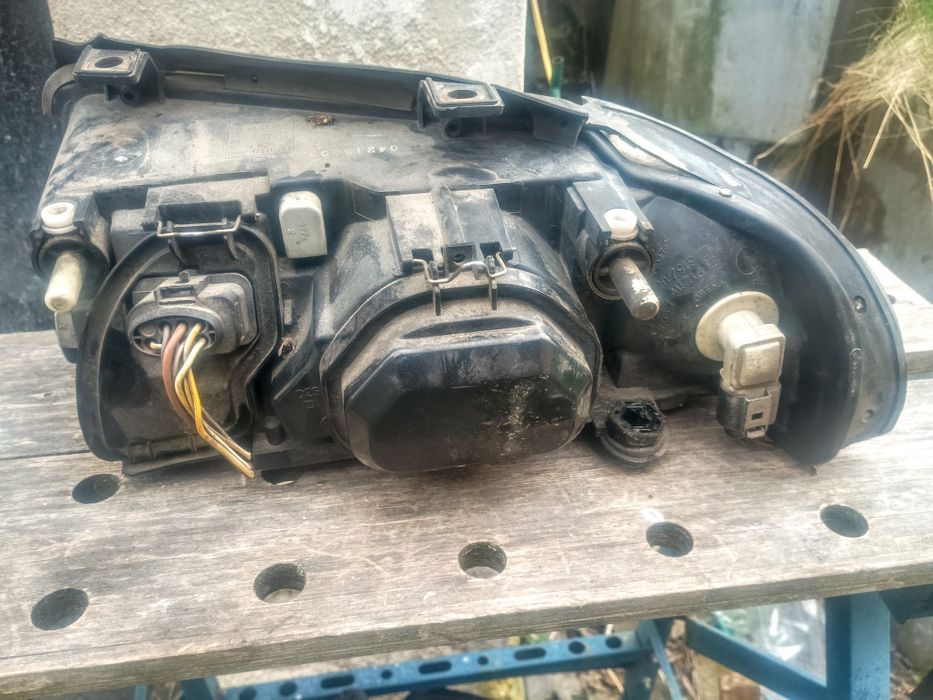 Audi A4 b5 Lift fl lampa przednia prawa Depo