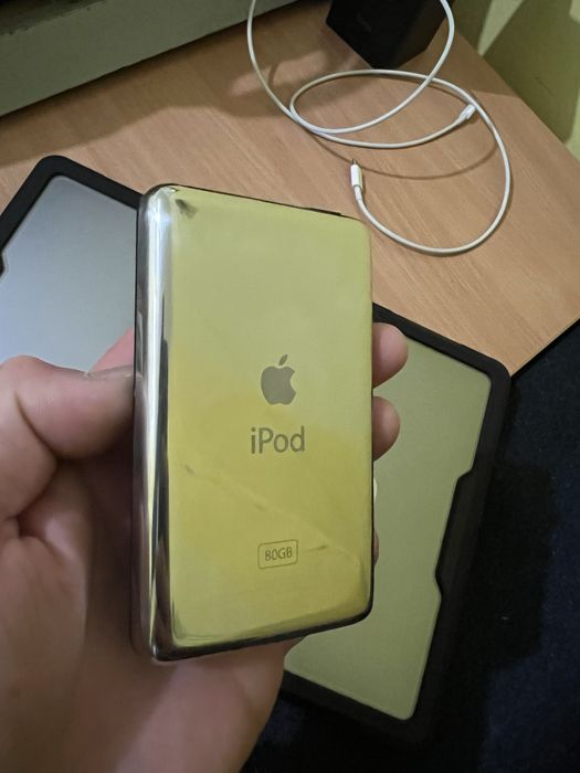 iPod Classic 6gen 80gb +EarPods чохол