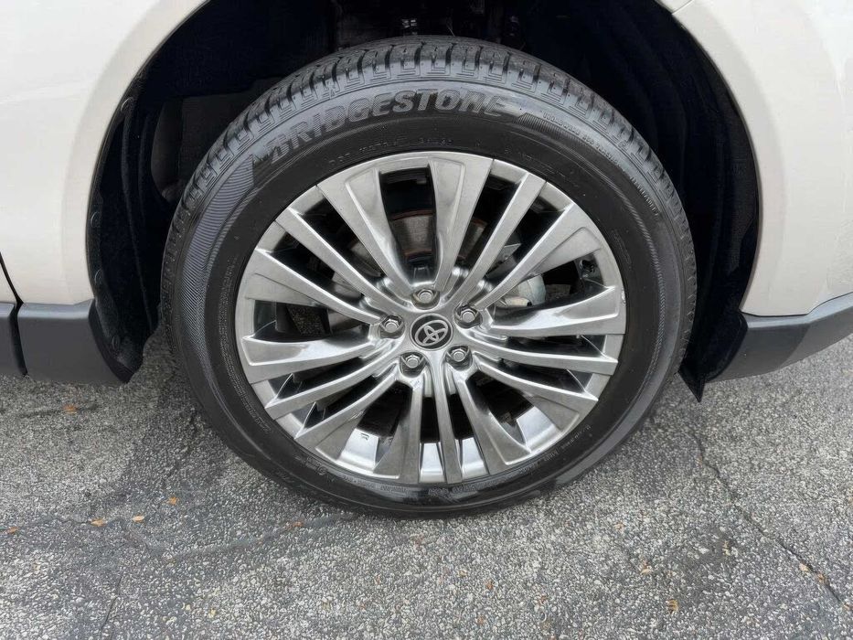 Toyota Venza      2022