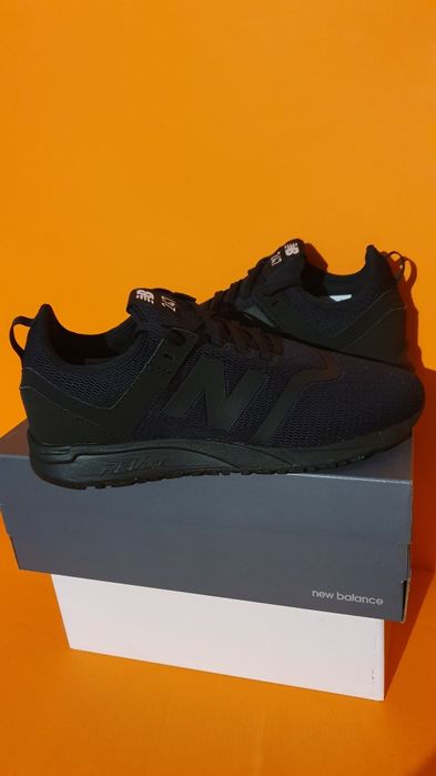 Buty sportowe New Balance czarne rozmiar 40.5