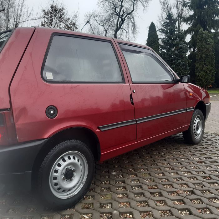 Fiat Uno  1.0 bez korozji  oraz wkladu 02r.