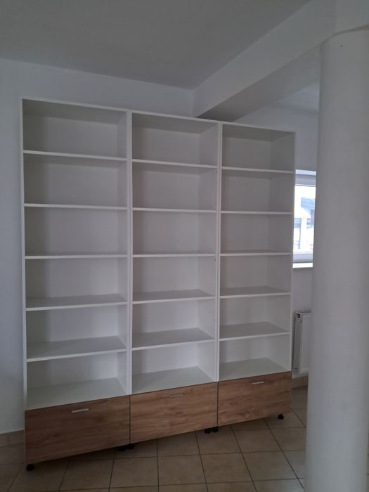 Meble białe, meblościanka, regał