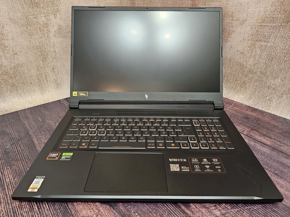 Acer Nitro V 17 ANV17-41 (Ryzen 7 260/16Gb/RTX 5070/SSD 1Tb/IPS 144Hz)