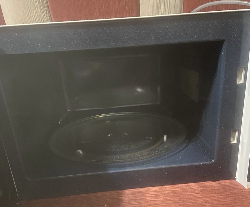 Микроволновка Samsung MS23K3614AW