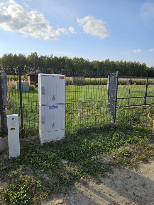 Działka budowlana - uzbrojona z warunkami zabudowy.