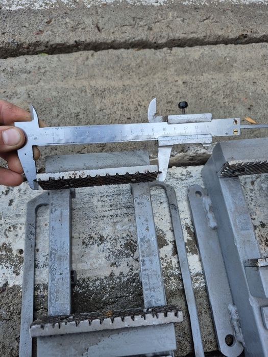 Тиски свердлильні