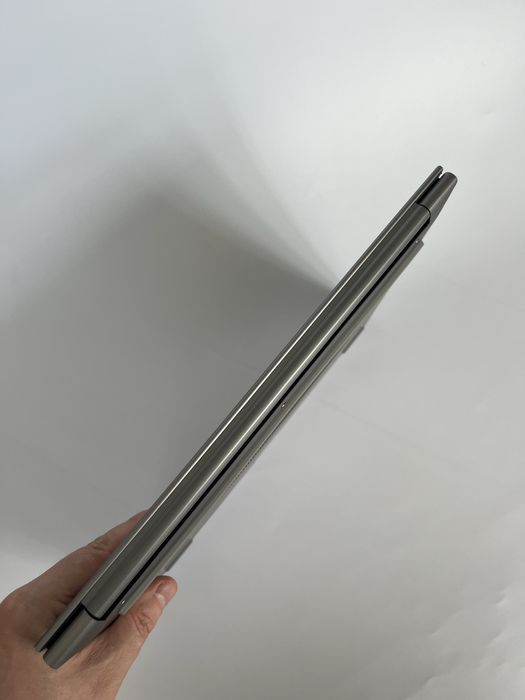 Cepter Spectrum OLED 14 ryzen5 6600H 16/512gb Radeon2gb video 14”wuxga