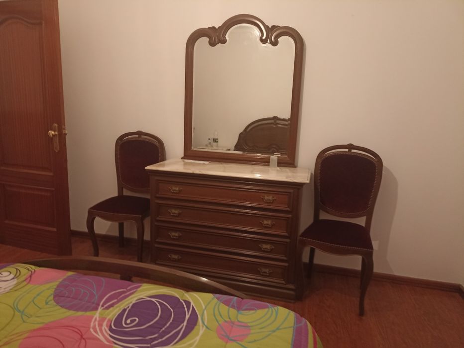 Vendo Mobília de Quarto de casal