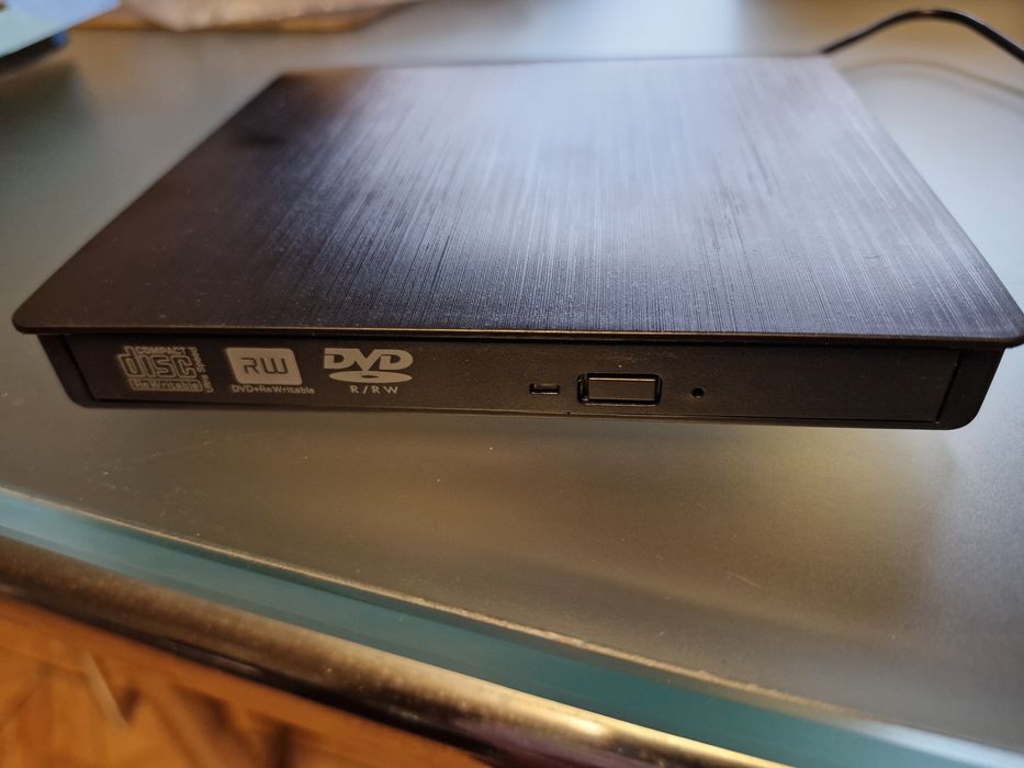 Zewnętrzny przenośny napęd dvd-rv