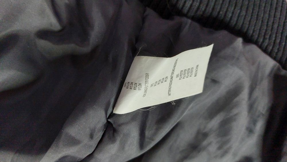 Куртка-бомбер бренда Canada Aspen Team,