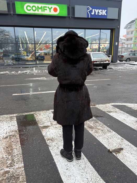 Шуба ниркова розмір М (49-50)